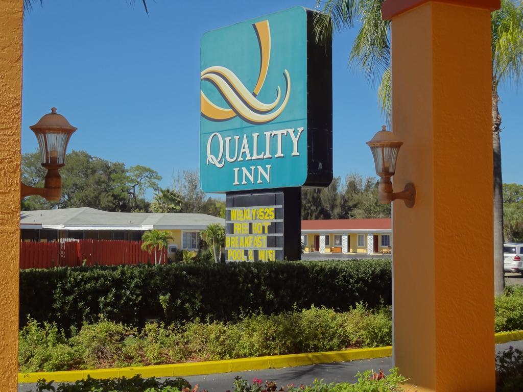 Quality Inn Sarasota North Near Lido Key Beach Extérieur photo